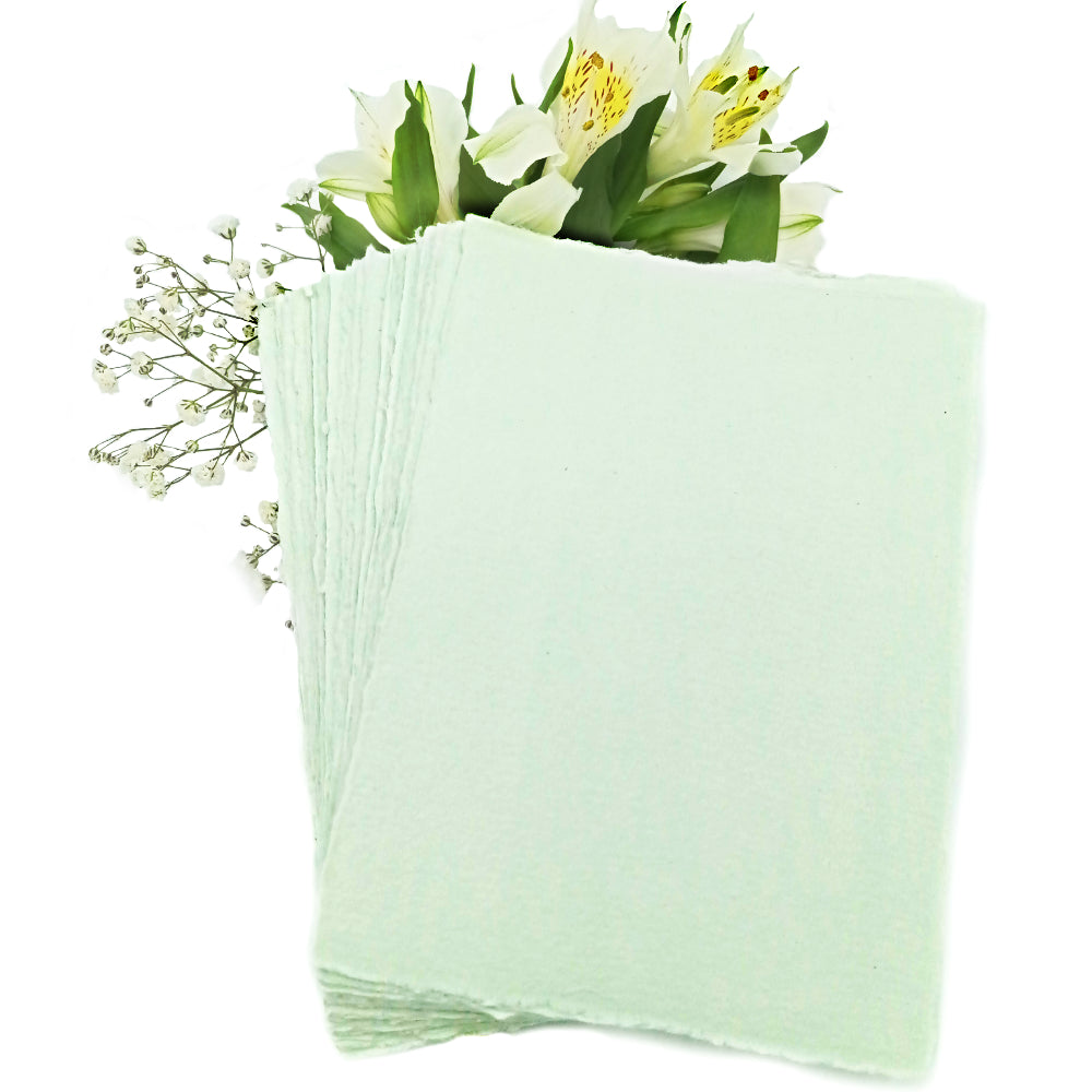 Biglietti in Carta Artigianale con Pigmenti Naturali